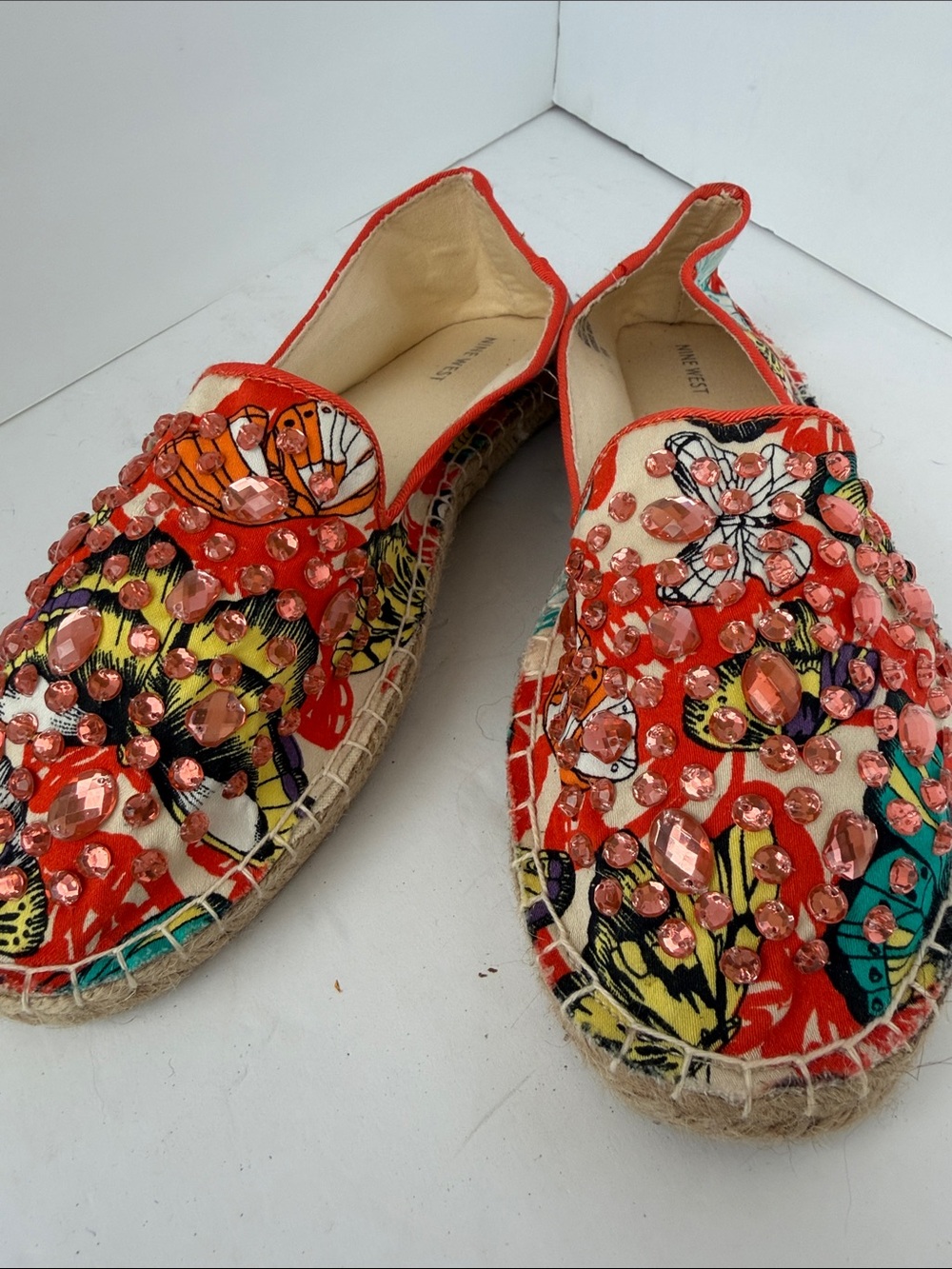 Nine West Embellished Red/Orange Butterfly Espadrille Slip-Ons Size 10